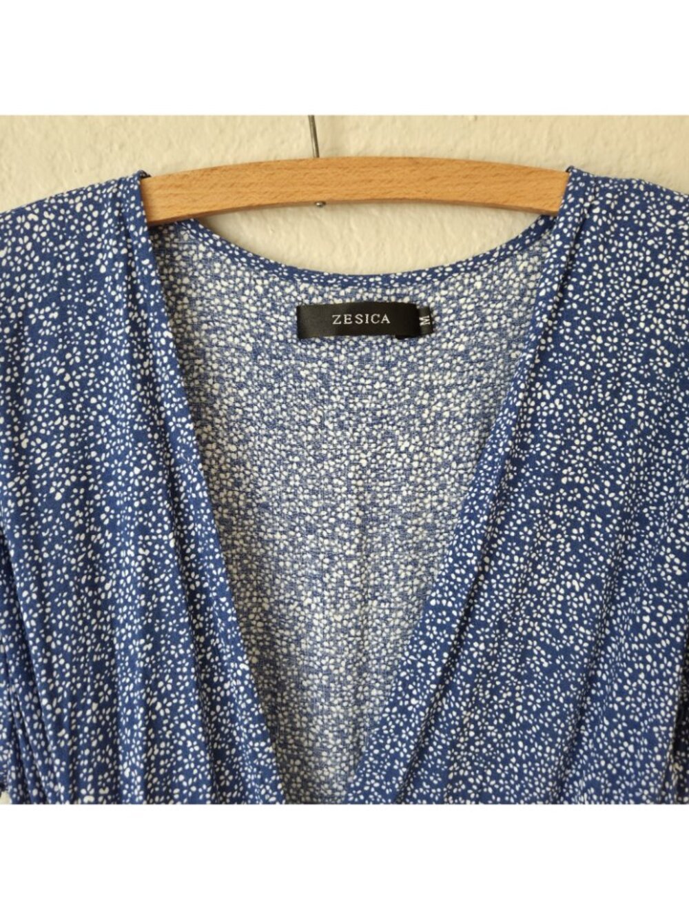 Zesica Wrap Ruffler Midi Dress Womens M Blue/White Floral Short Sleeve VNeck - Picture 5 of 16